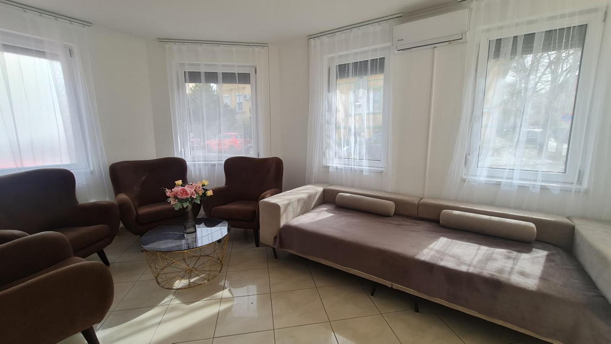 Tulipan Apartman Szegedin Exterior foto