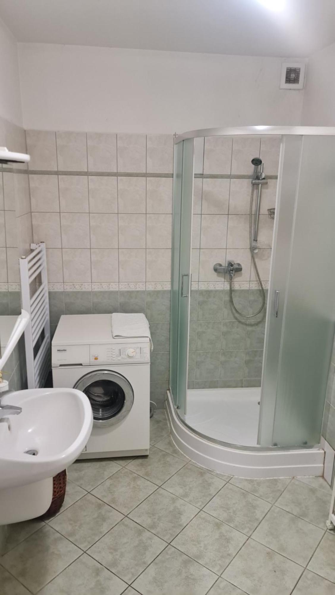 Tulipan Apartman Szegedin Exterior foto