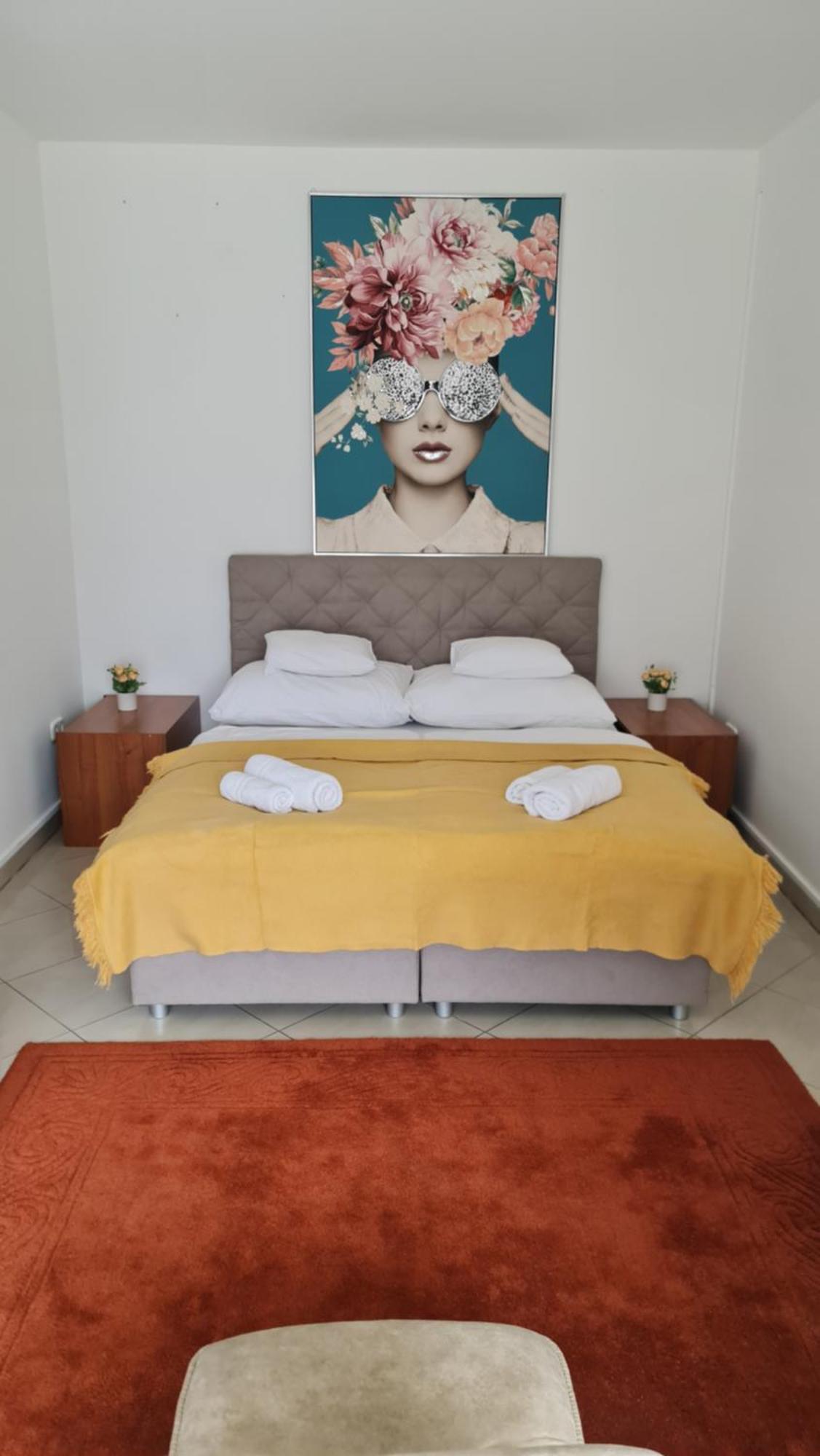 Tulipan Apartman Szegedin Exterior foto