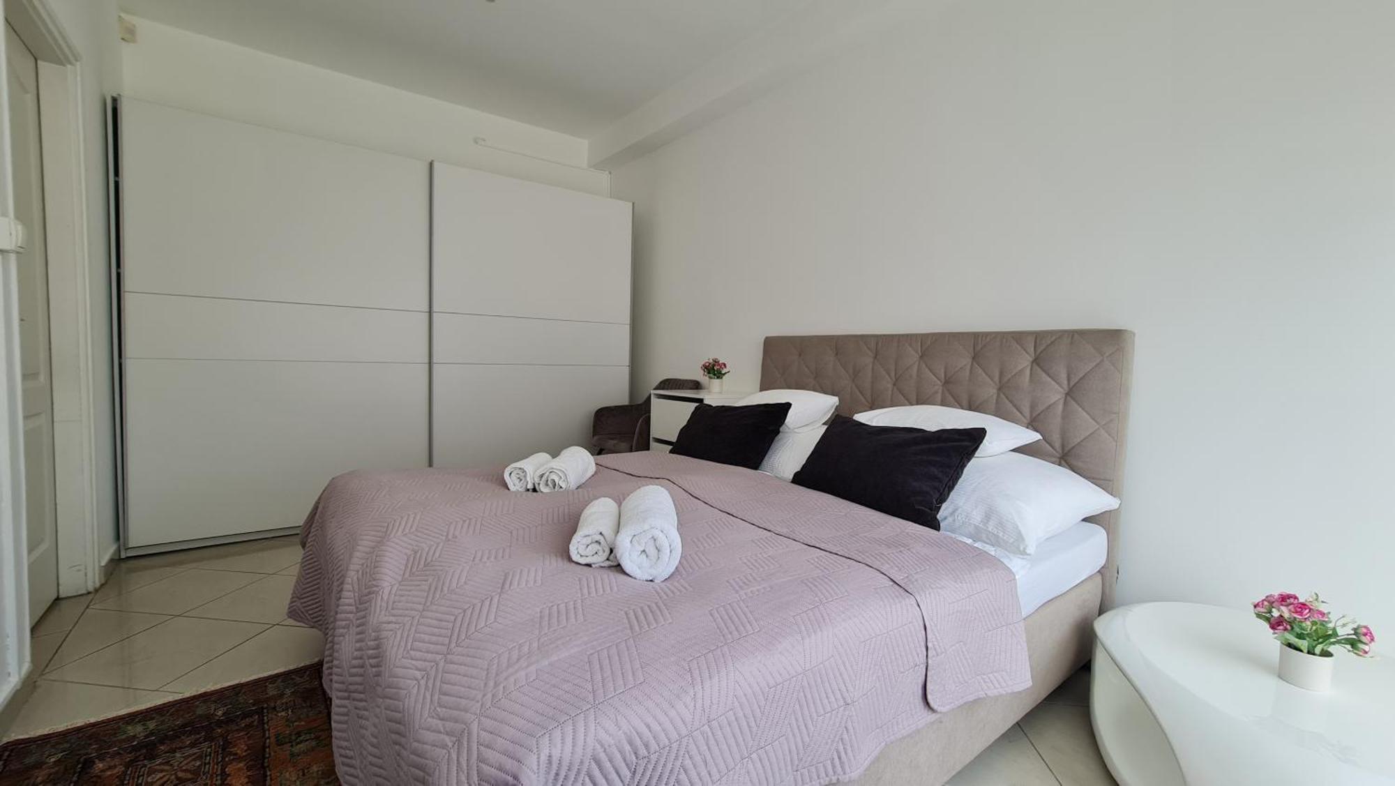 Tulipan Apartman Szegedin Exterior foto